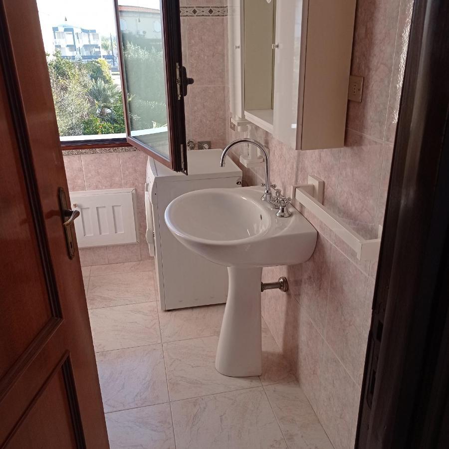 Casa Roberta Apartment Villa San Pietro ภายนอก รูปภาพ